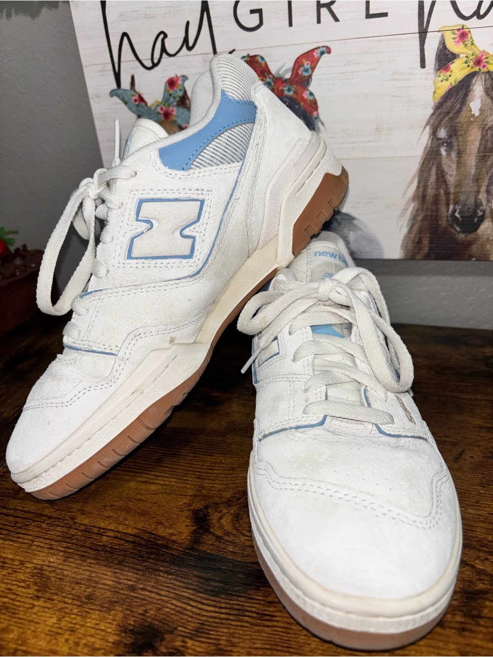 New Balance BBW550 in sea salt w/still water basketball shoes  Men 7.5 Women 9